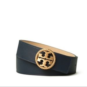 Tory Burch navy twisted logo buckle belt